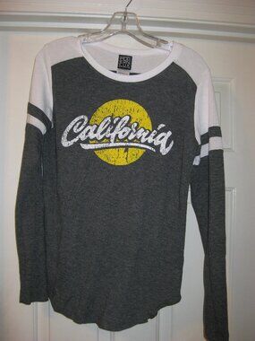 Lightweight California Long Sleeve Shirt Size Medium